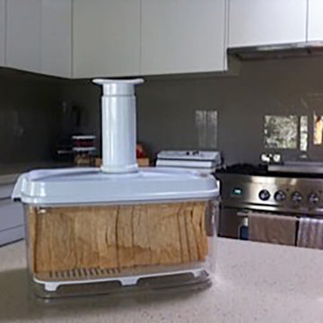 storing-bread-in-a-vacuum-canister
